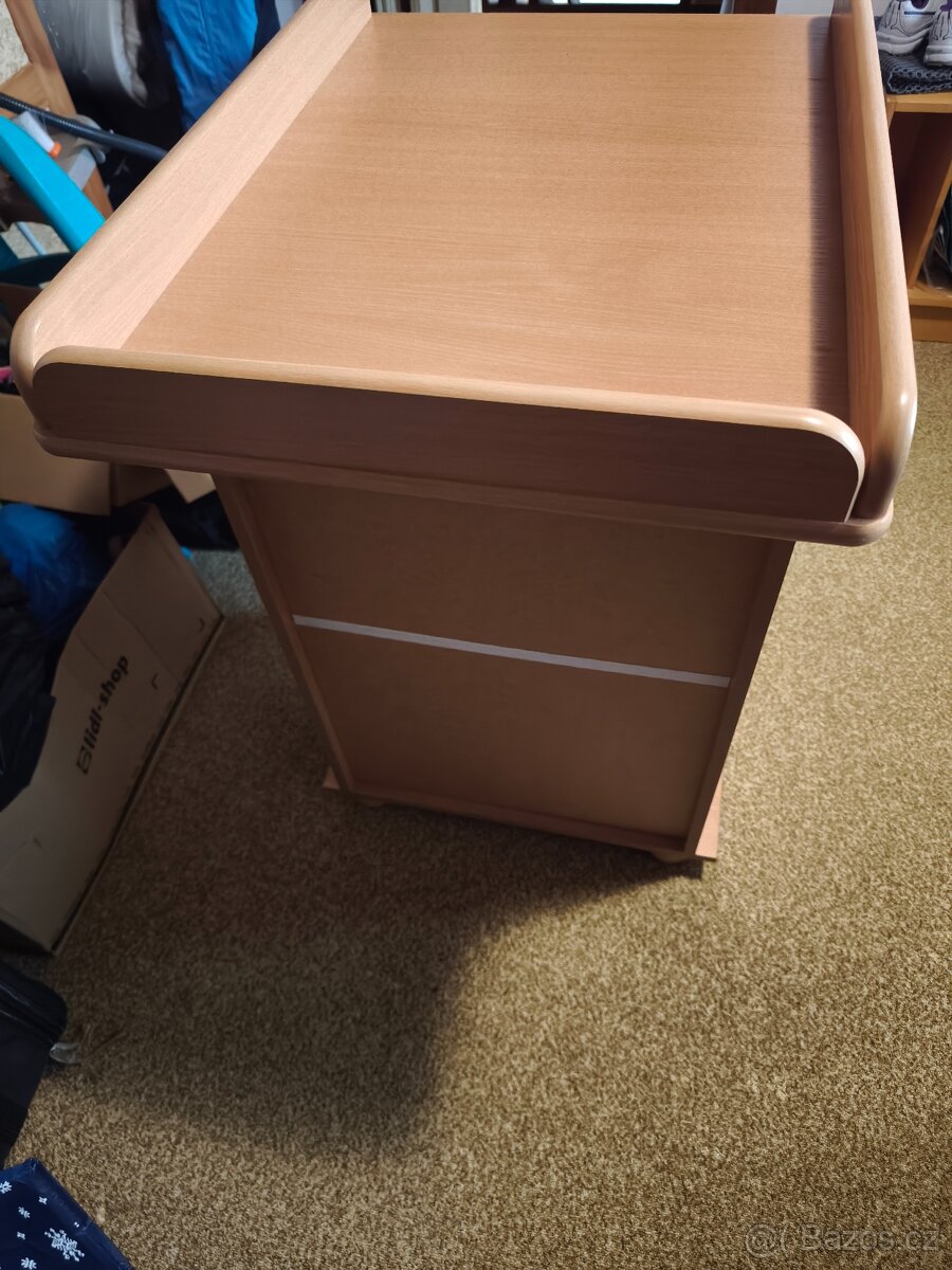 Přebalovací pult - 3