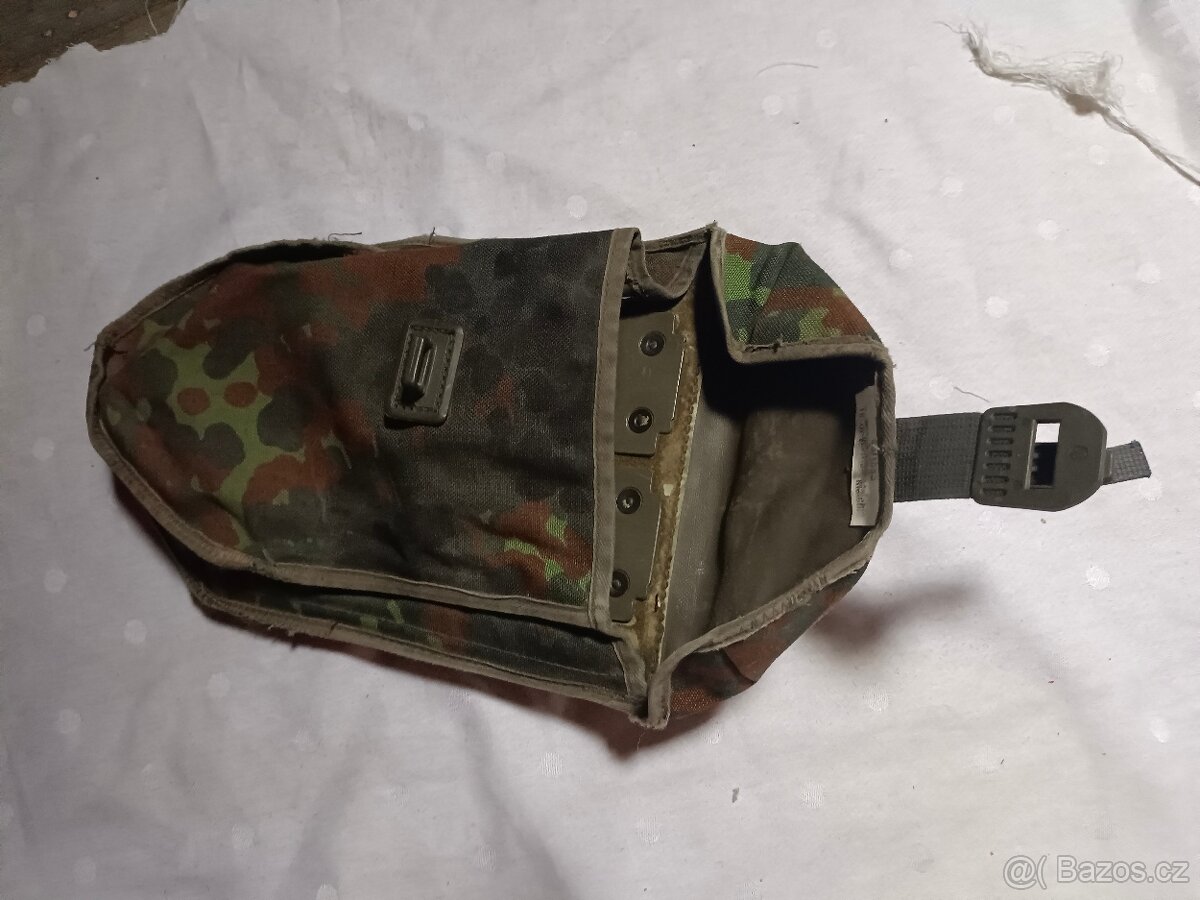 Vojenská kapsa a čepice , opasek - 3