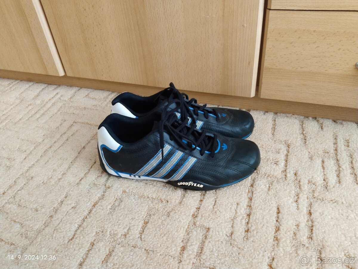 Botasky Adidas 38 - 3