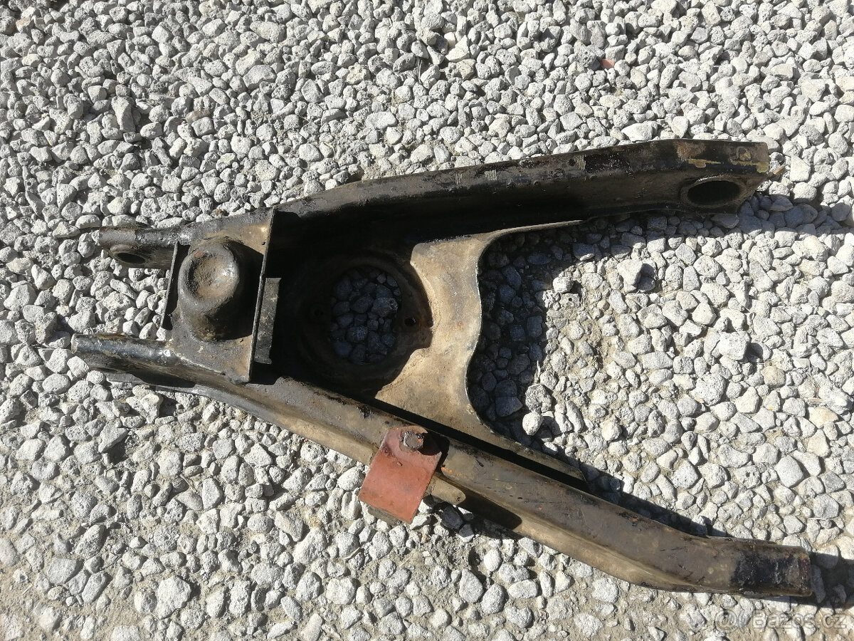 Spodní rameno Škoda - 3