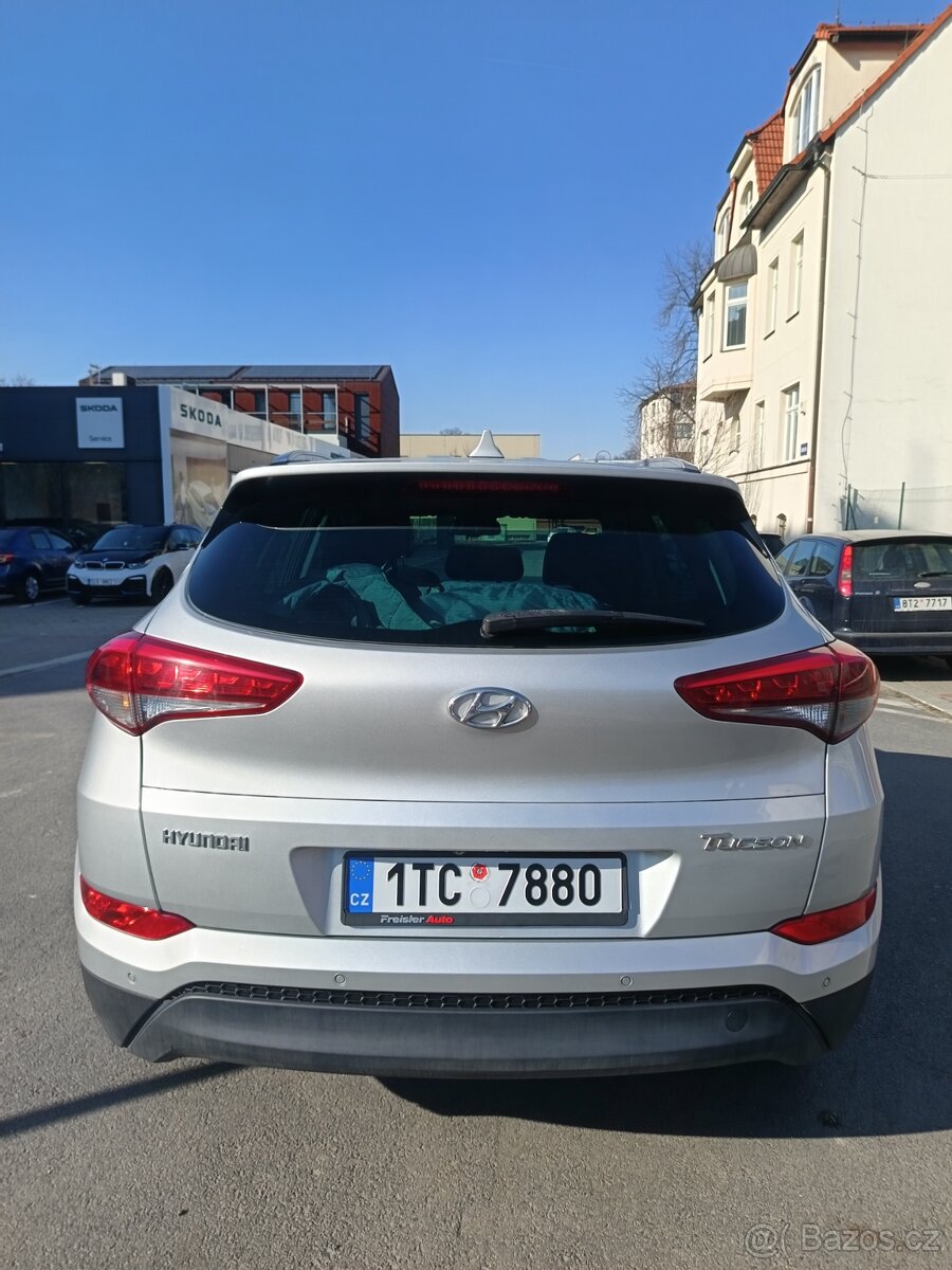 Hyundai tucson 1.7 crdi 85kw - 3