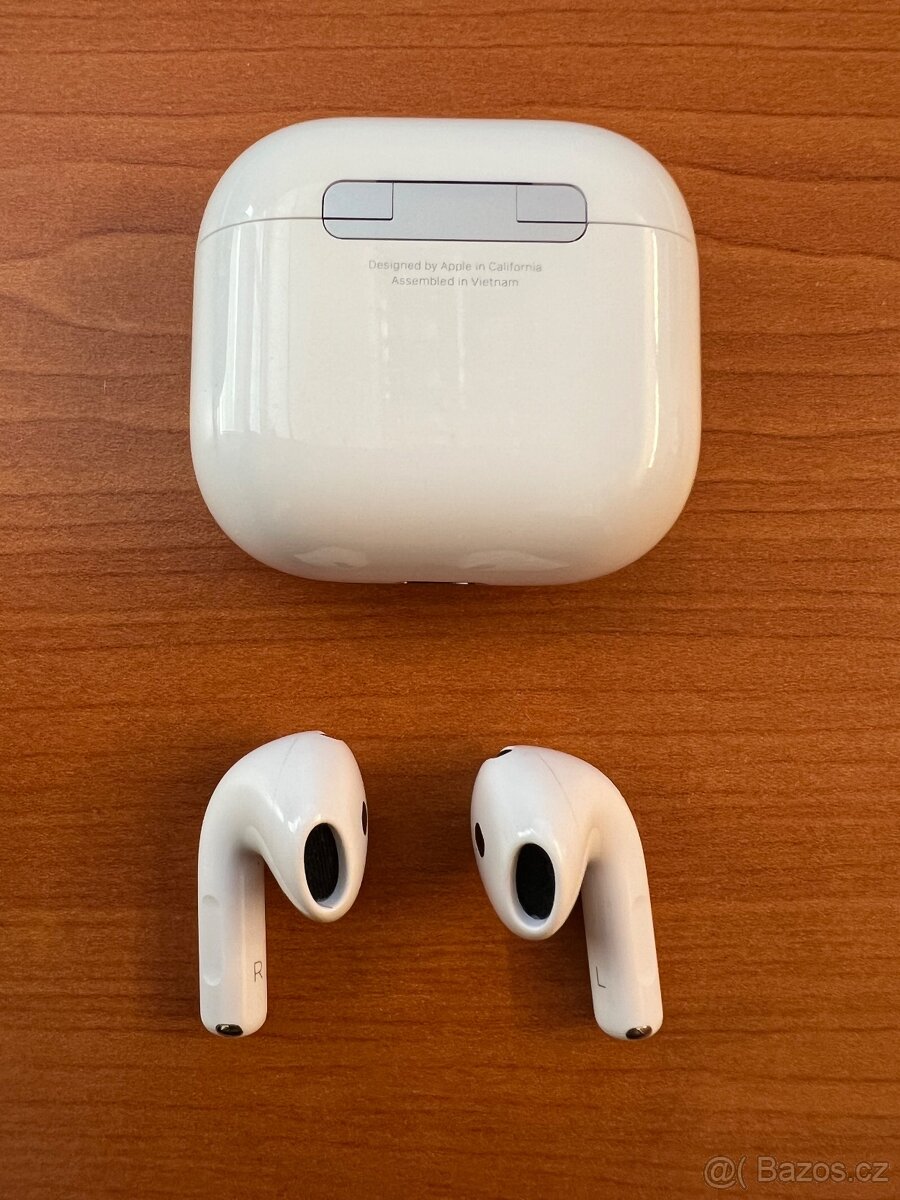 Apple AirPods 4 zánovní - 3