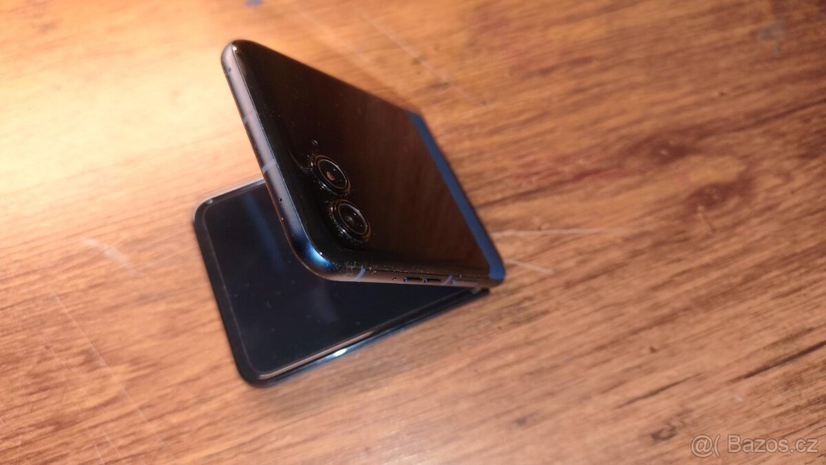 Motorola Razr 60 8GB/256GB Pantone Gibraltar Sea - 3