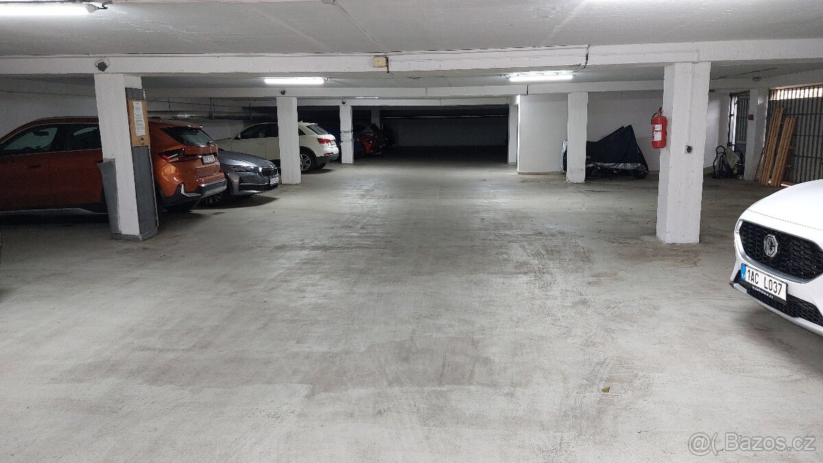 Pronájem garažového stání - Pod Altánem 44a, Praha 10-Strašn - 3