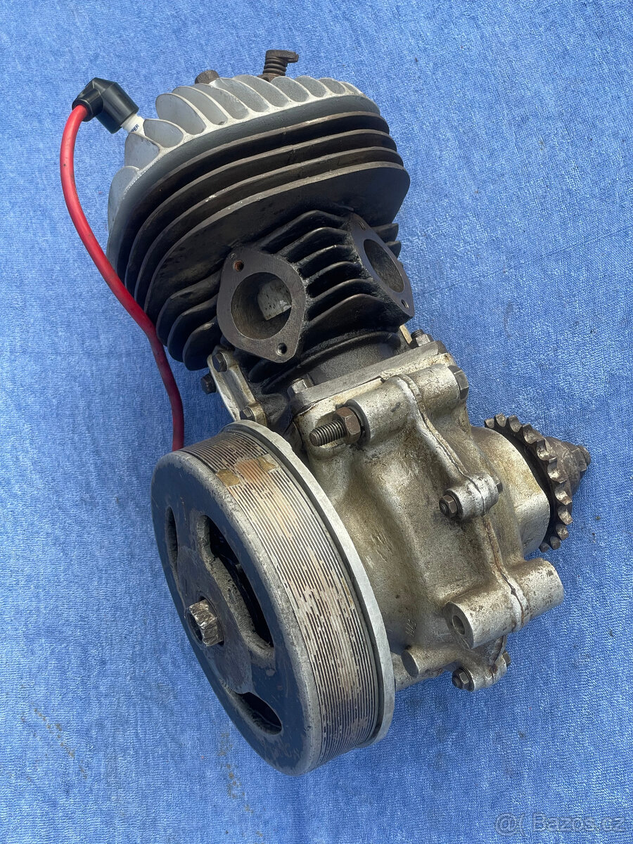 Jawa 250 Speciál FJ/Přírubová - Motor - 3