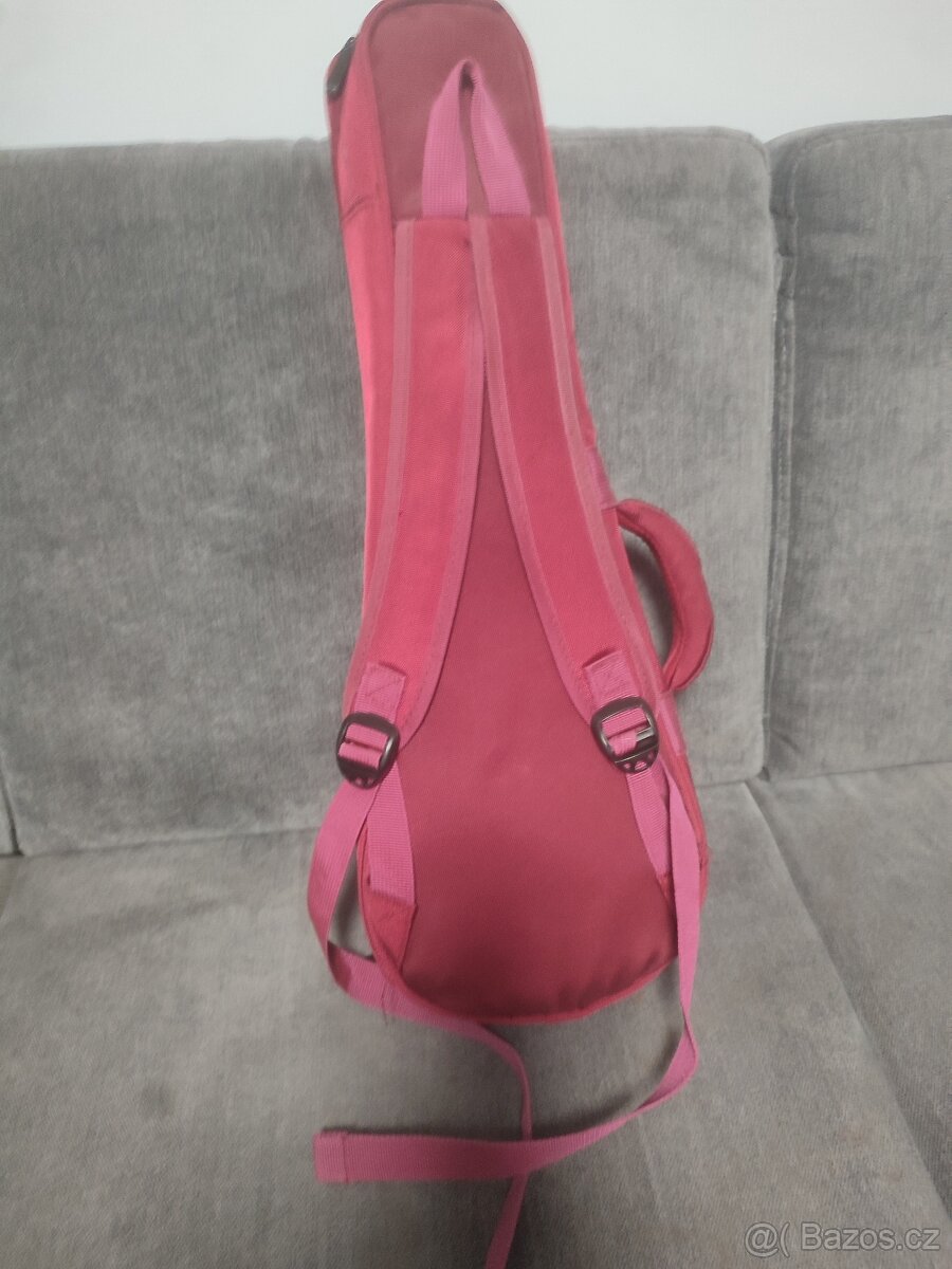 Ukulele a obal na ukulele - sada - 3