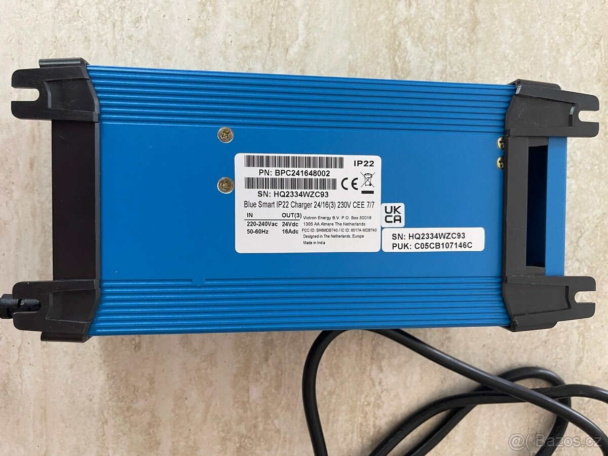 Victron BlueSmart IP22 nabíječka baterií 24V/16A + balancer - 3