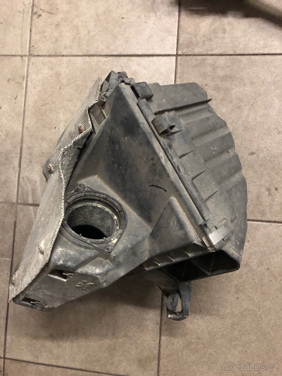 Vw Passat B5 1998-2004 dveře PP,zámek kapoty,filtr box,skla - 3