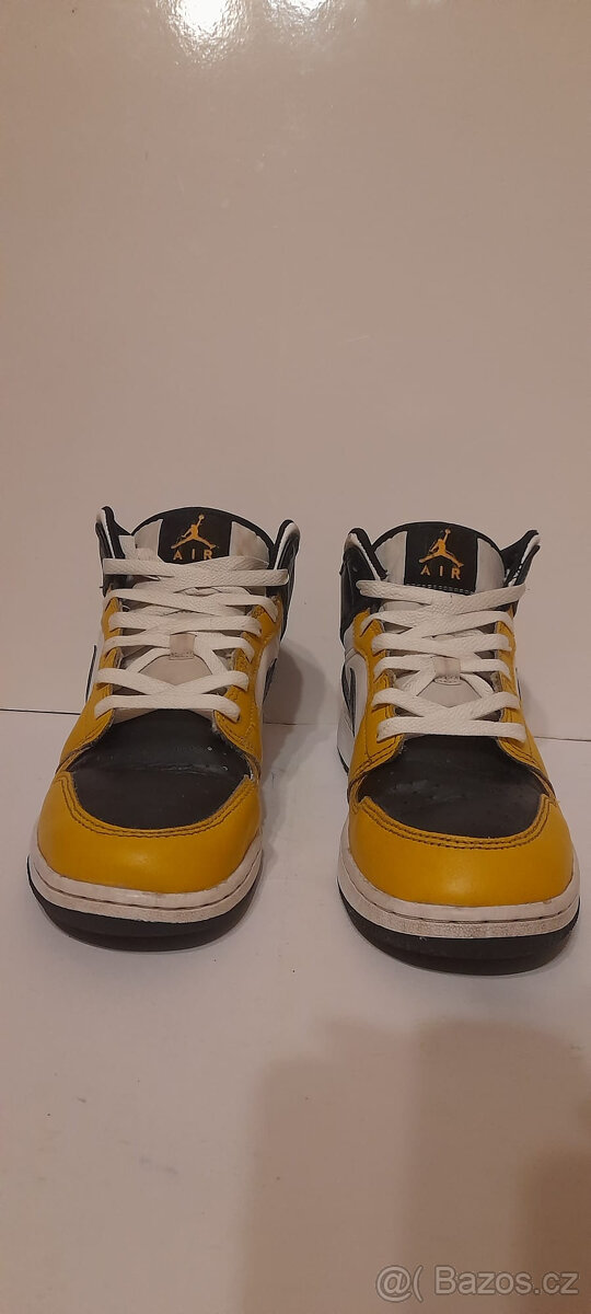 Jordan 1 Mid Yellow Ochre - 3