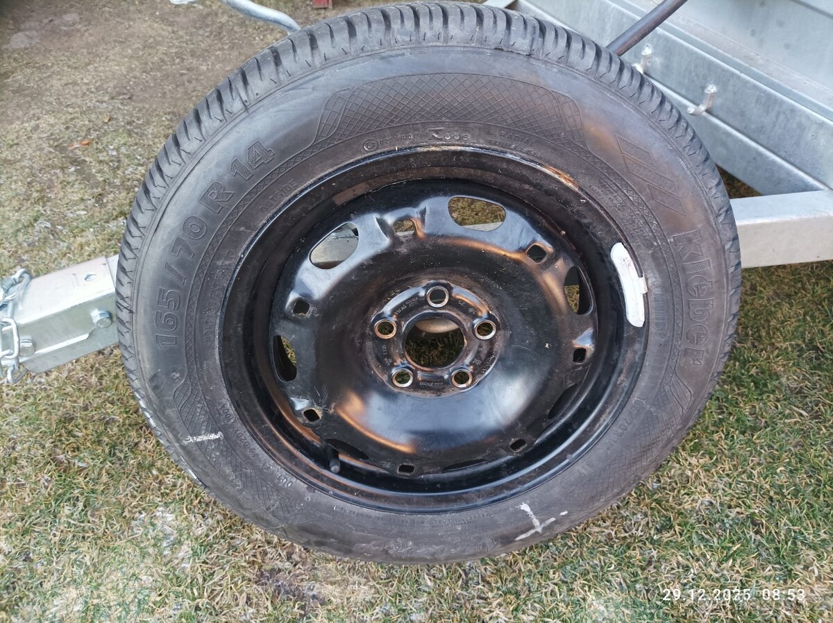 Rezervní kolo - Fabia 1 - 165/70R14. - 3