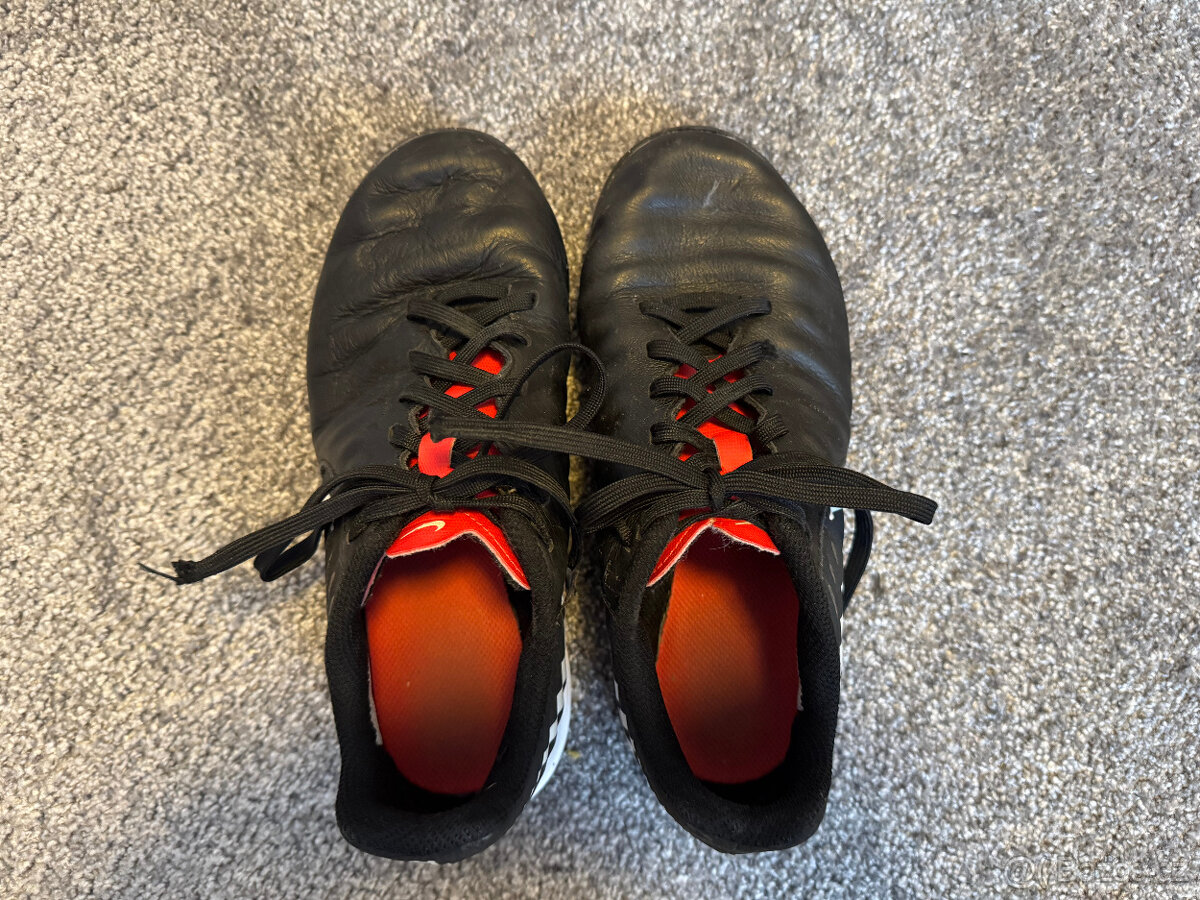 Sálovky Nike vel.34 - 3