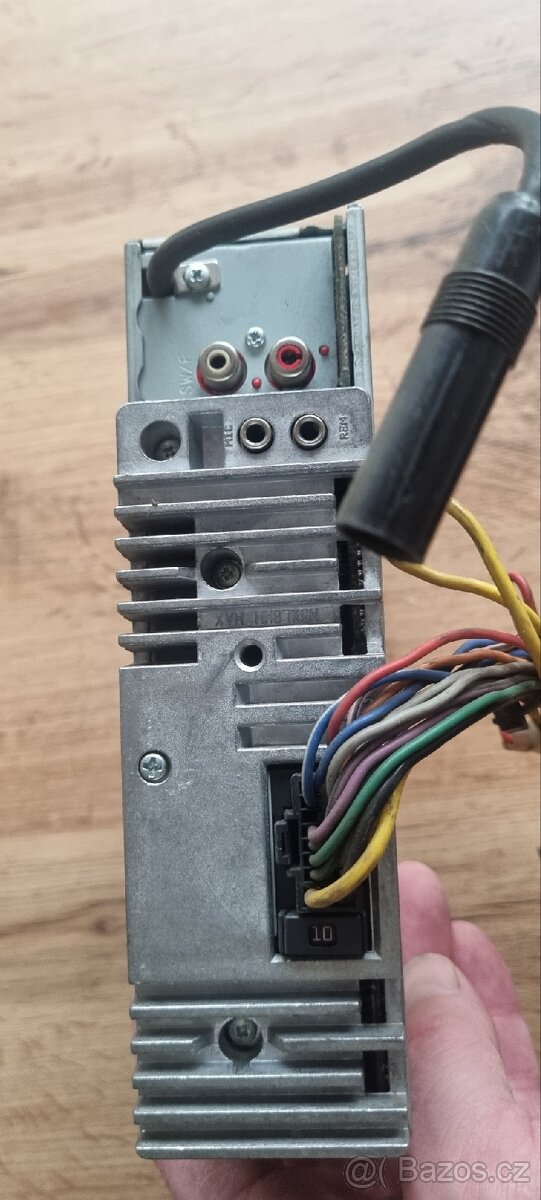 ALPINE CDE-133BT - 3