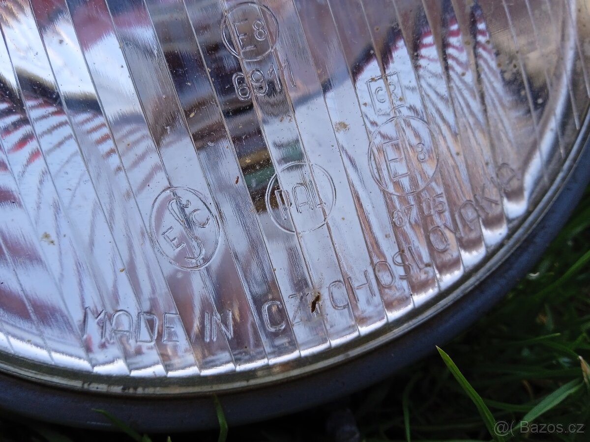 Přední světla Škoda 110 - 3