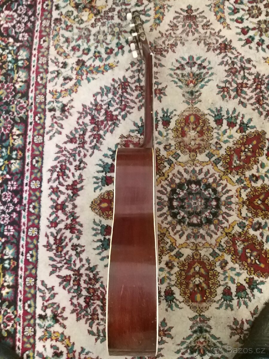 Cremona Luby kytara z 70 let - 3