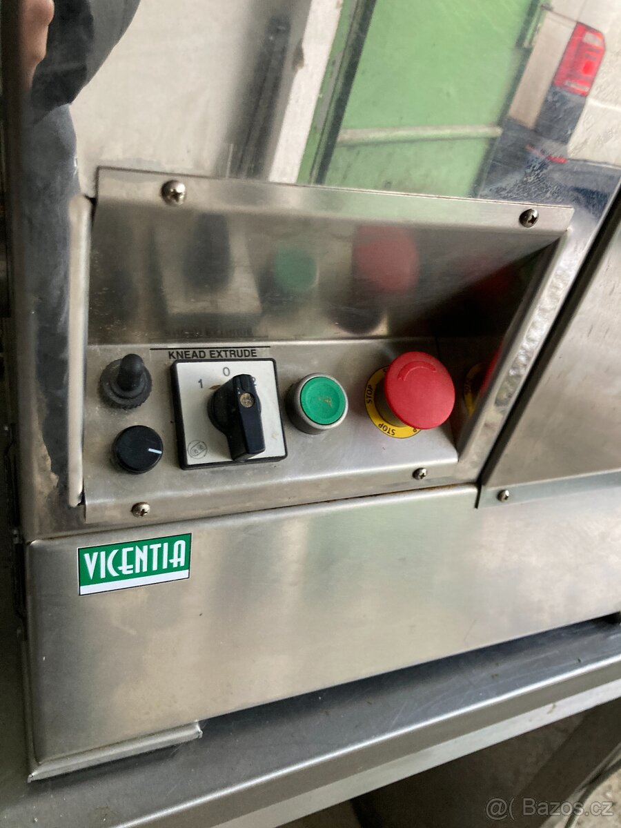 Stroj na výrobu těstovin Vicentia (Mod. 90) -profi - 3