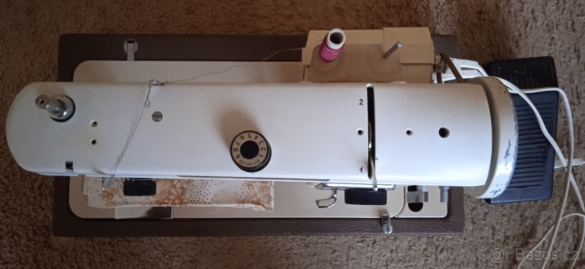 Šicí stroj PREDOM Lucznik 438 - 3