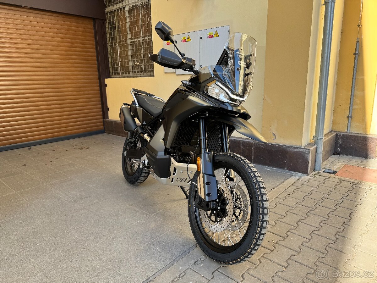 CFMOTO 800MT-X černá - sleva 8.000Kč na doplňky - 3
