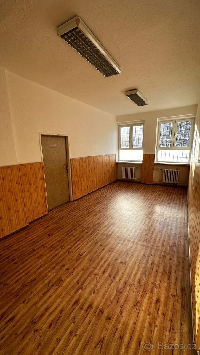 Pronájem komerčních prostor Karviná - 3