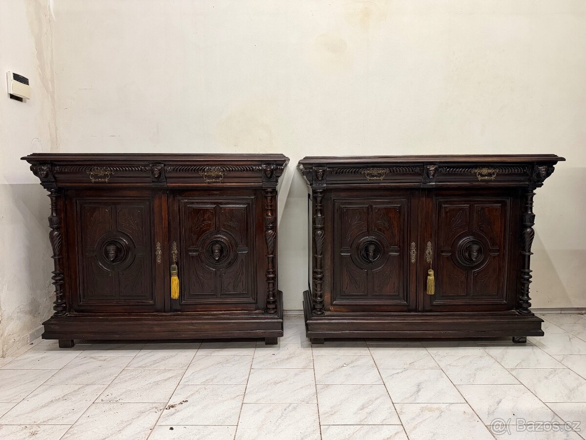 Starožitné skříně Henri II. - 3