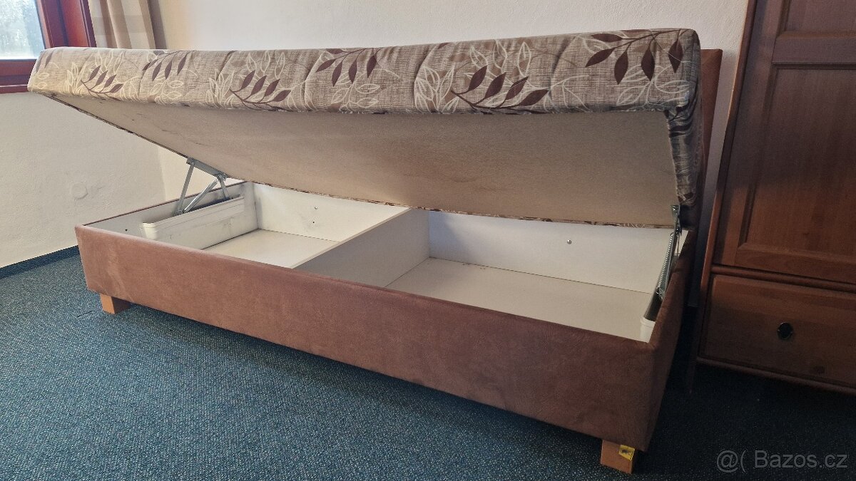 Postel s úložným prostorem - 3