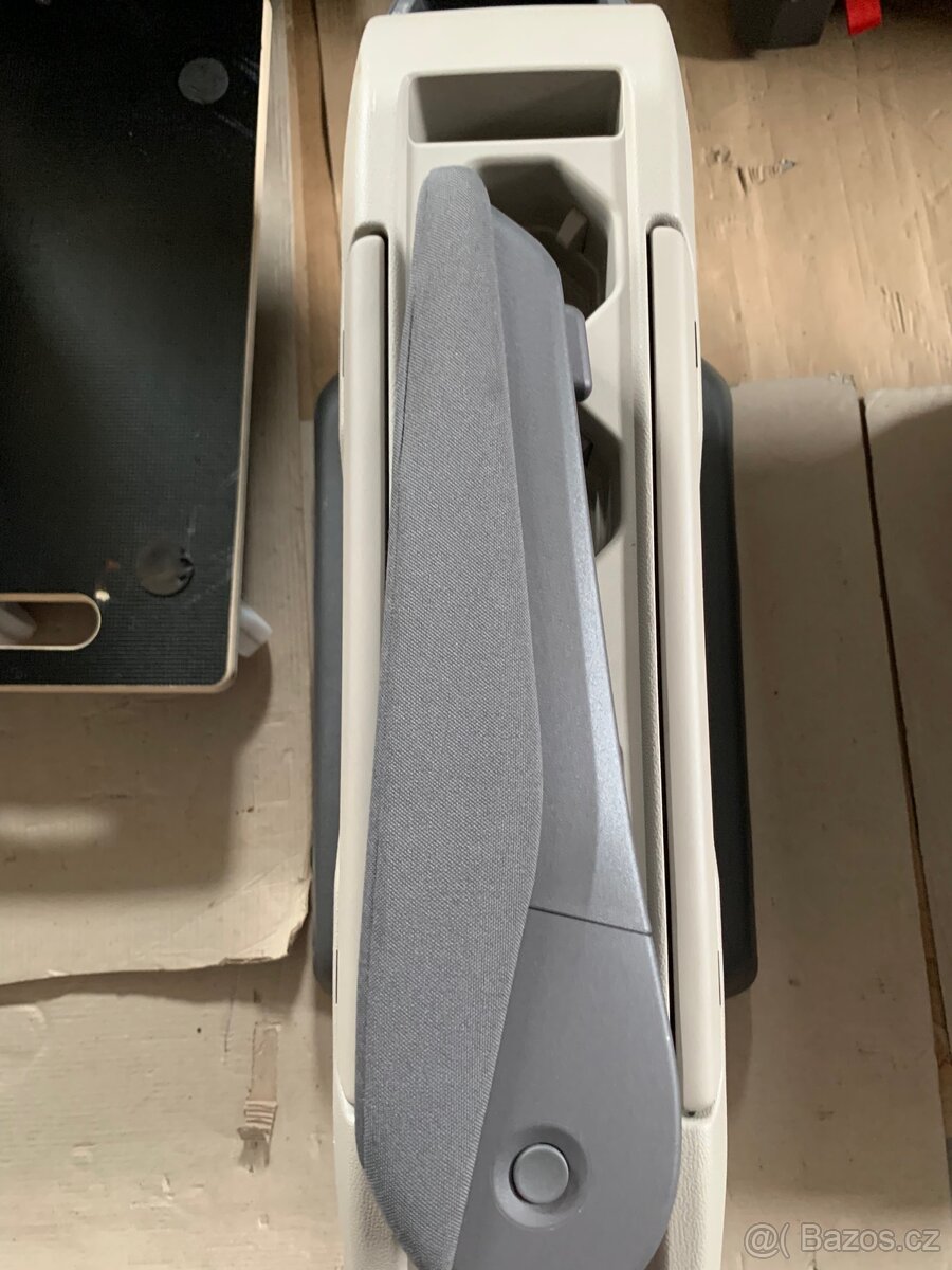 Loketní opěrka látková VW T7 Multivan - 3