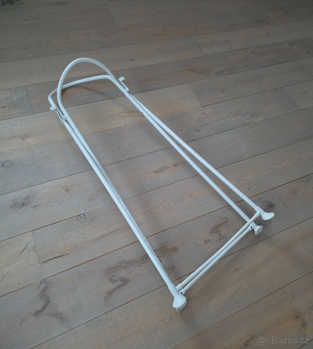 Shnuggle vanička bílá se šedou opěrkou + skládací stojan - 3