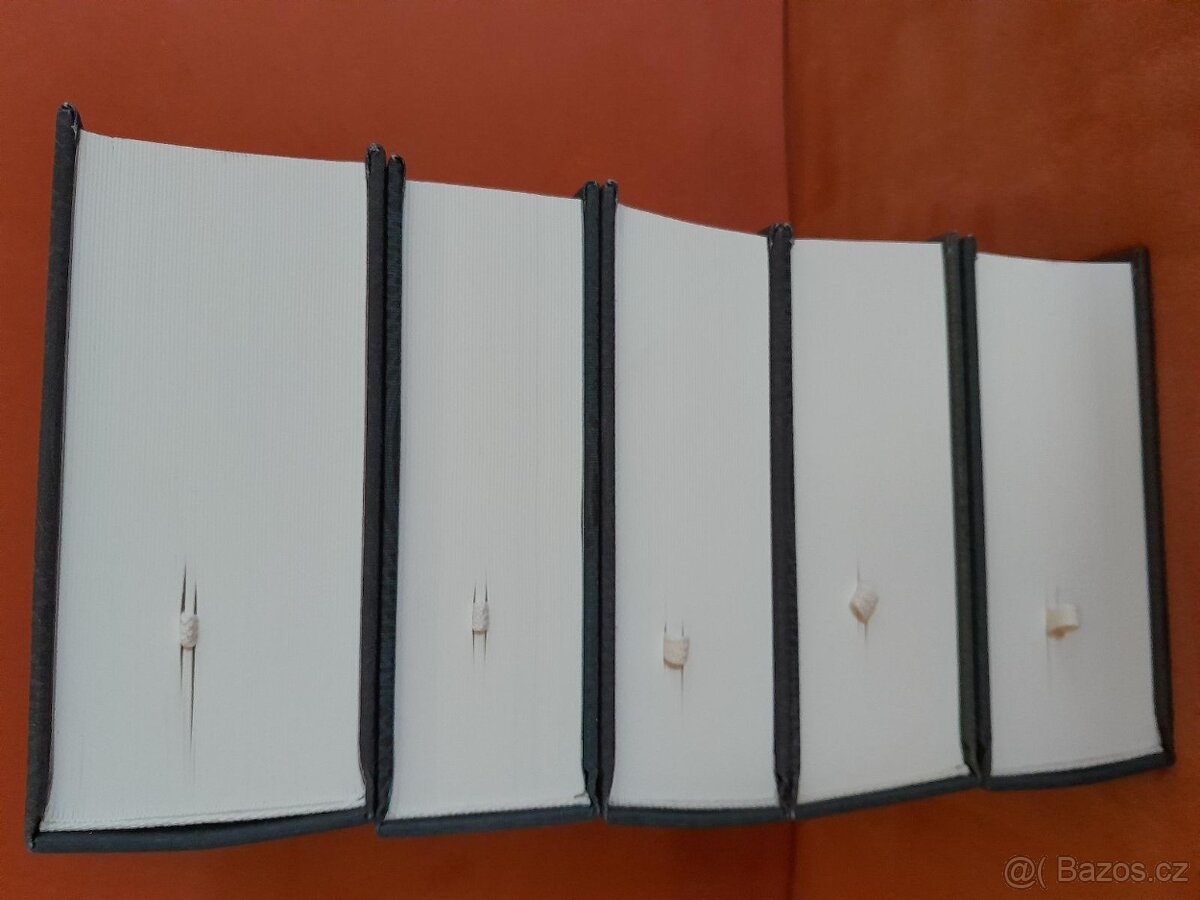 Píseň ledu a ohně I.-V. - plátěná vazba limitka 134 kusů - 3