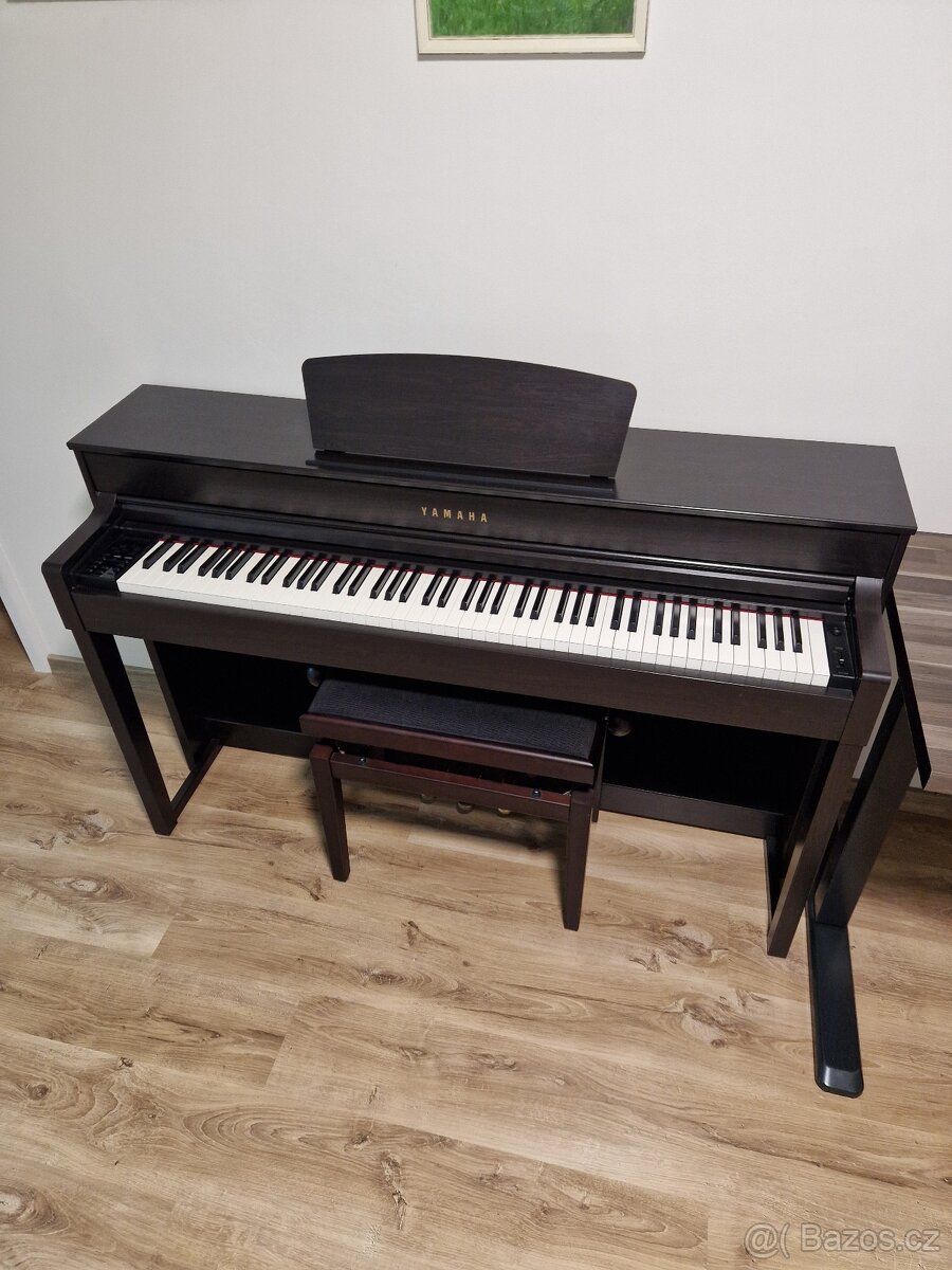 Digitální piano Yamaha Clavinova CLP-535 R - 3