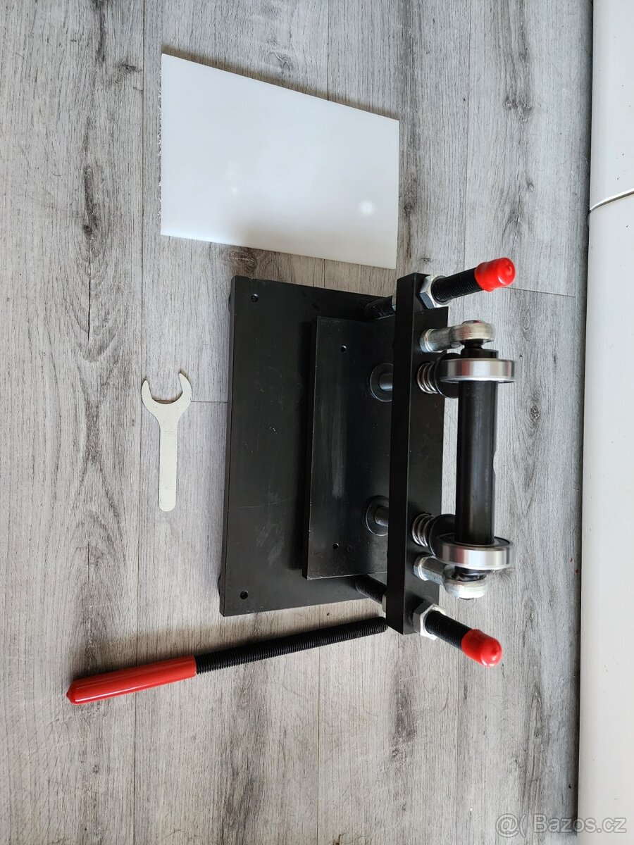 Ruční vysekávací lis - 3