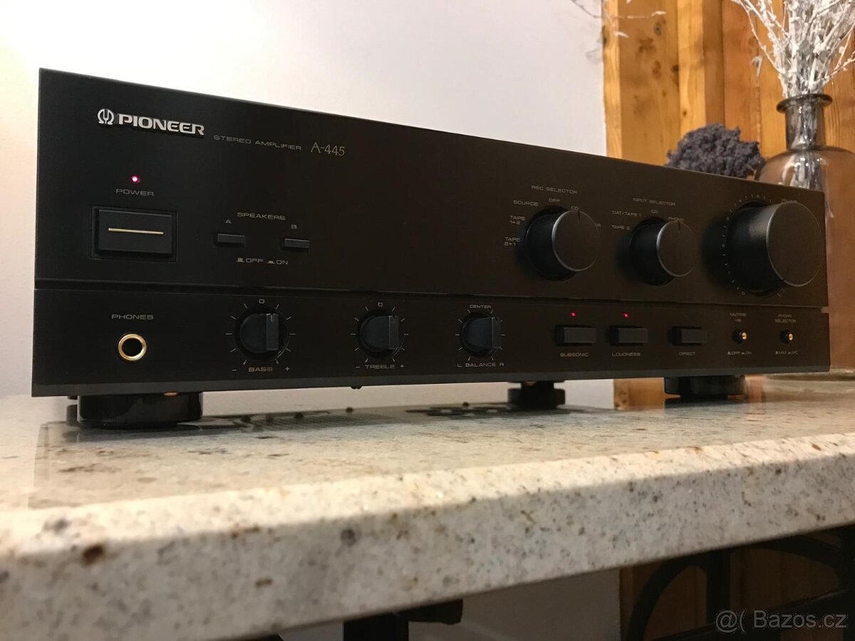 Pioneer A-445 Top stav - 3