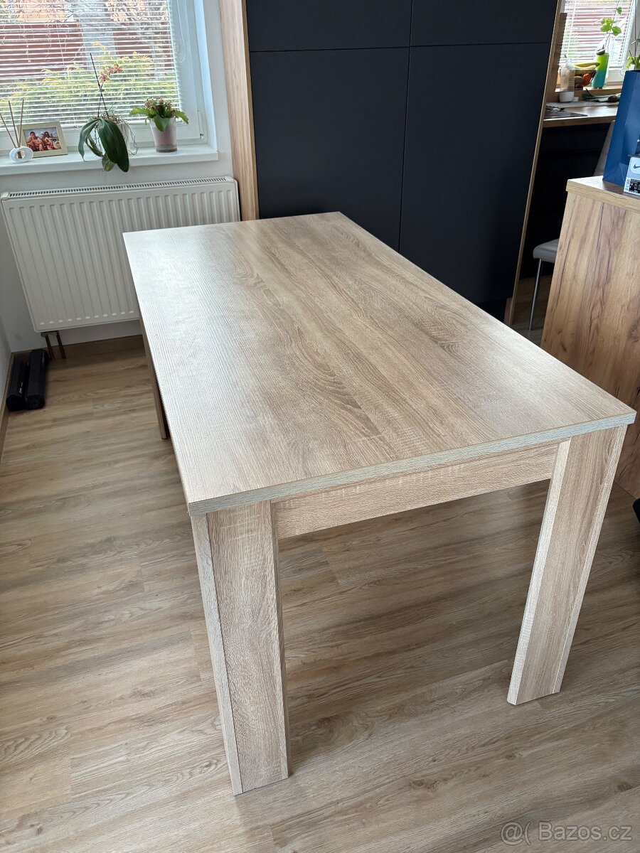 Prodám jídelní stůl - 3