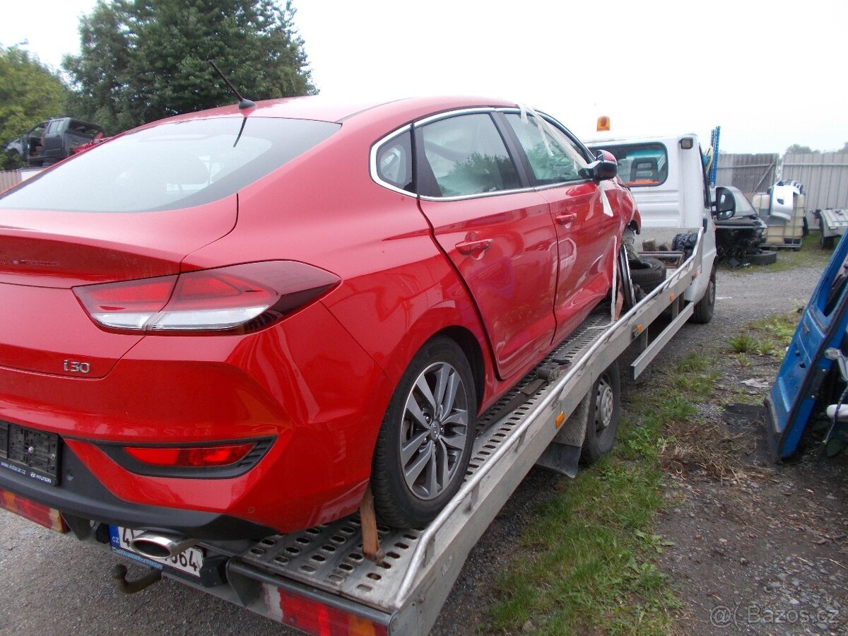 Hyundai i30 fastback - 3