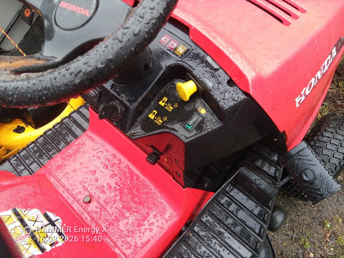 Zahradní traktor Honda HF2216 - 3