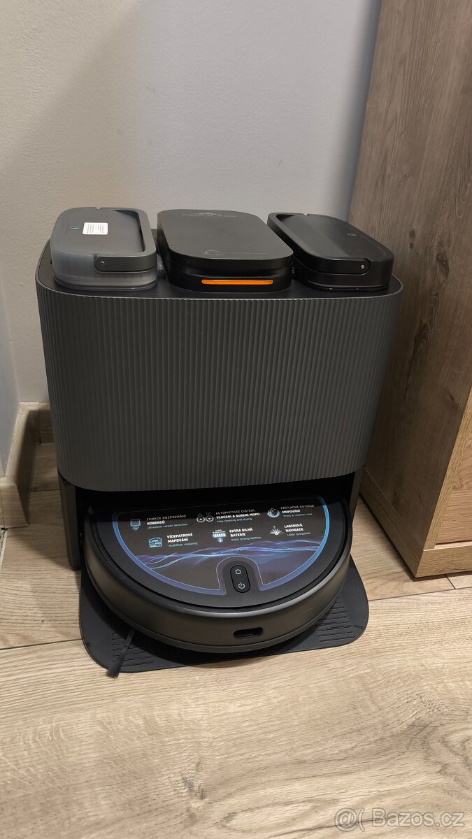 Robotický vysavač ETA - 3