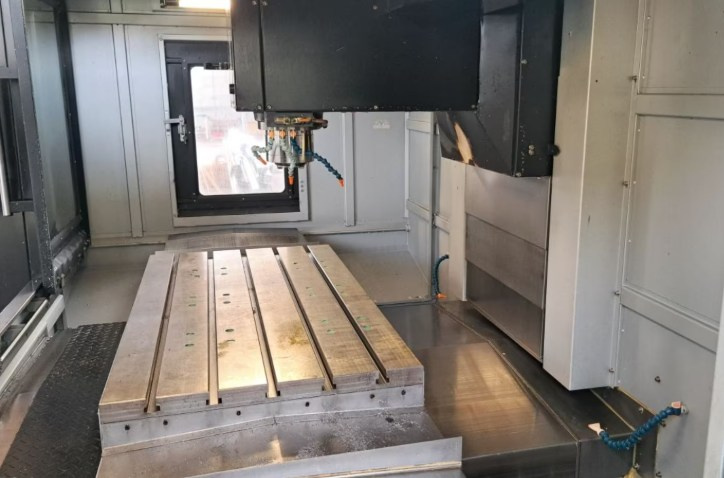 Obráběcí centra - vertikální LV 117 - 3