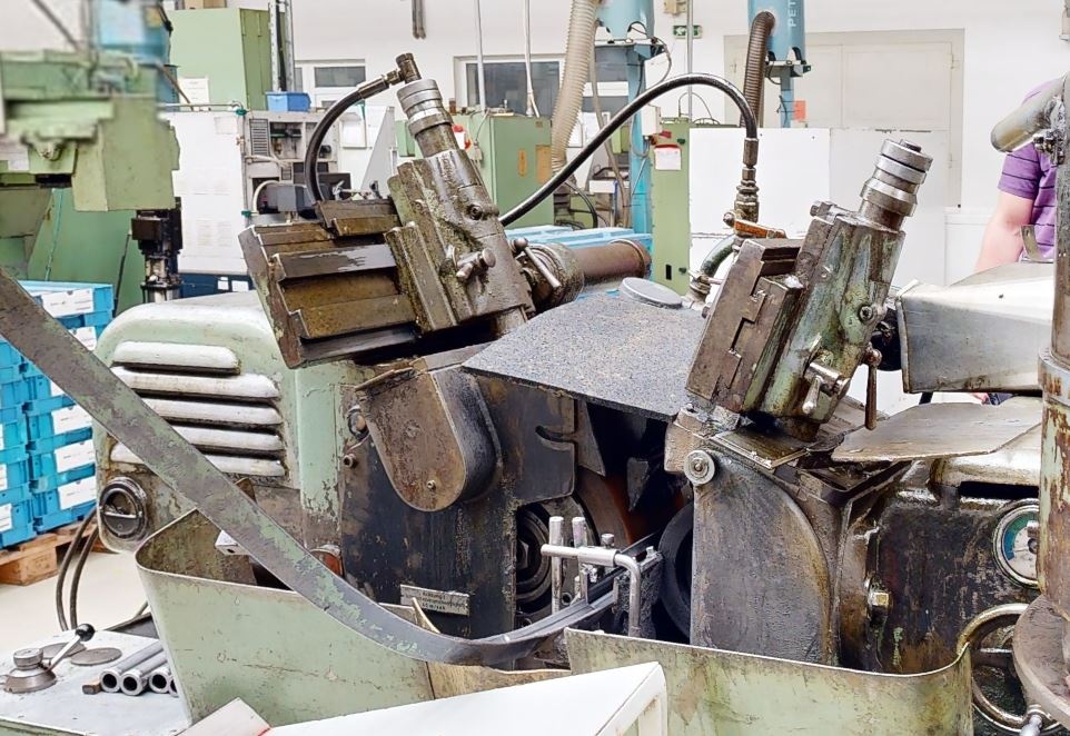 Bezhrotová bruska HARTEX BED 4 - 3