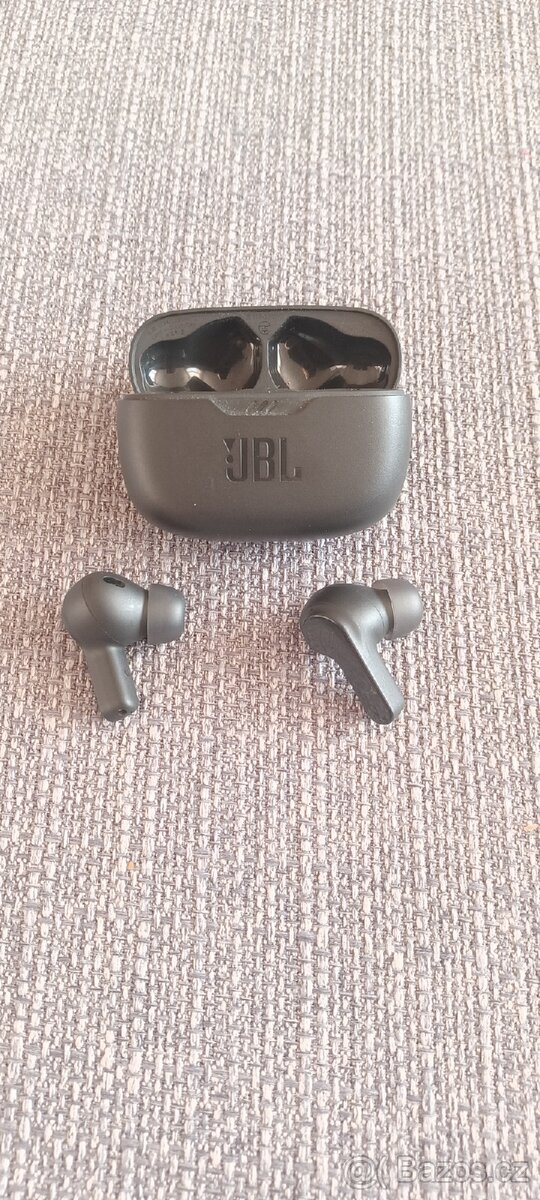 Bluetooth sluchátka JBL Wave Beam - 3