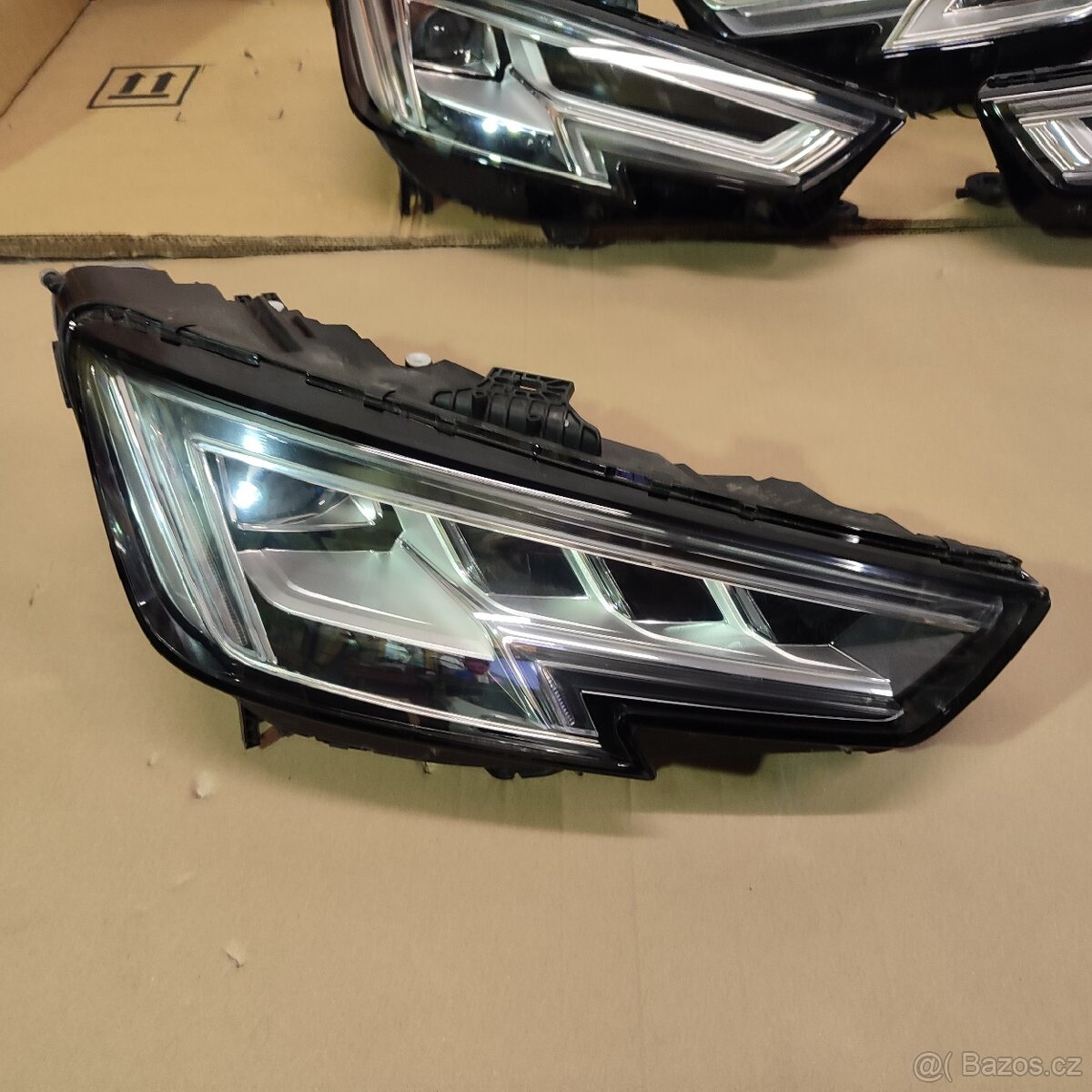 Audi A4 B9 světla,marazník, radar chladič - 3