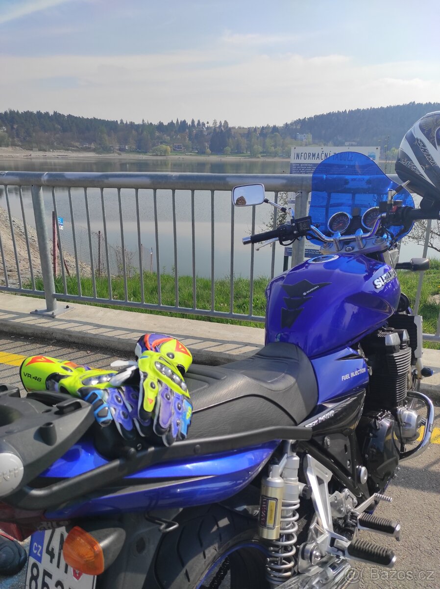Suzuki GSX1400 - 3