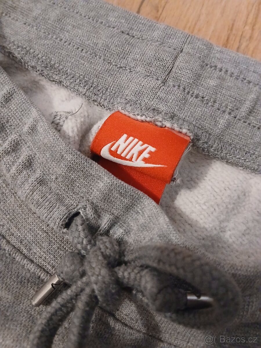 Tepláky Nike vel. S - 3