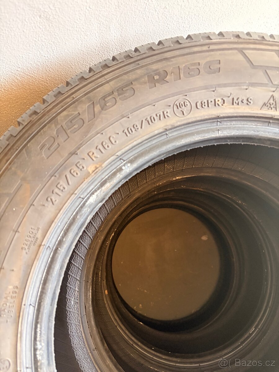 Pirelli Carrier 215/65 R16C Winter - 3