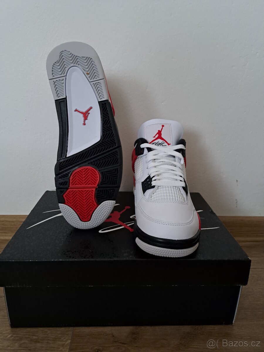 Air Jordan 4, Red cement - 3