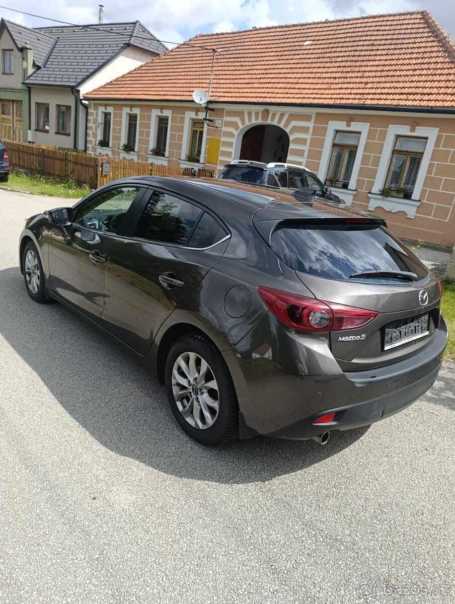 Mazda 3 - 3