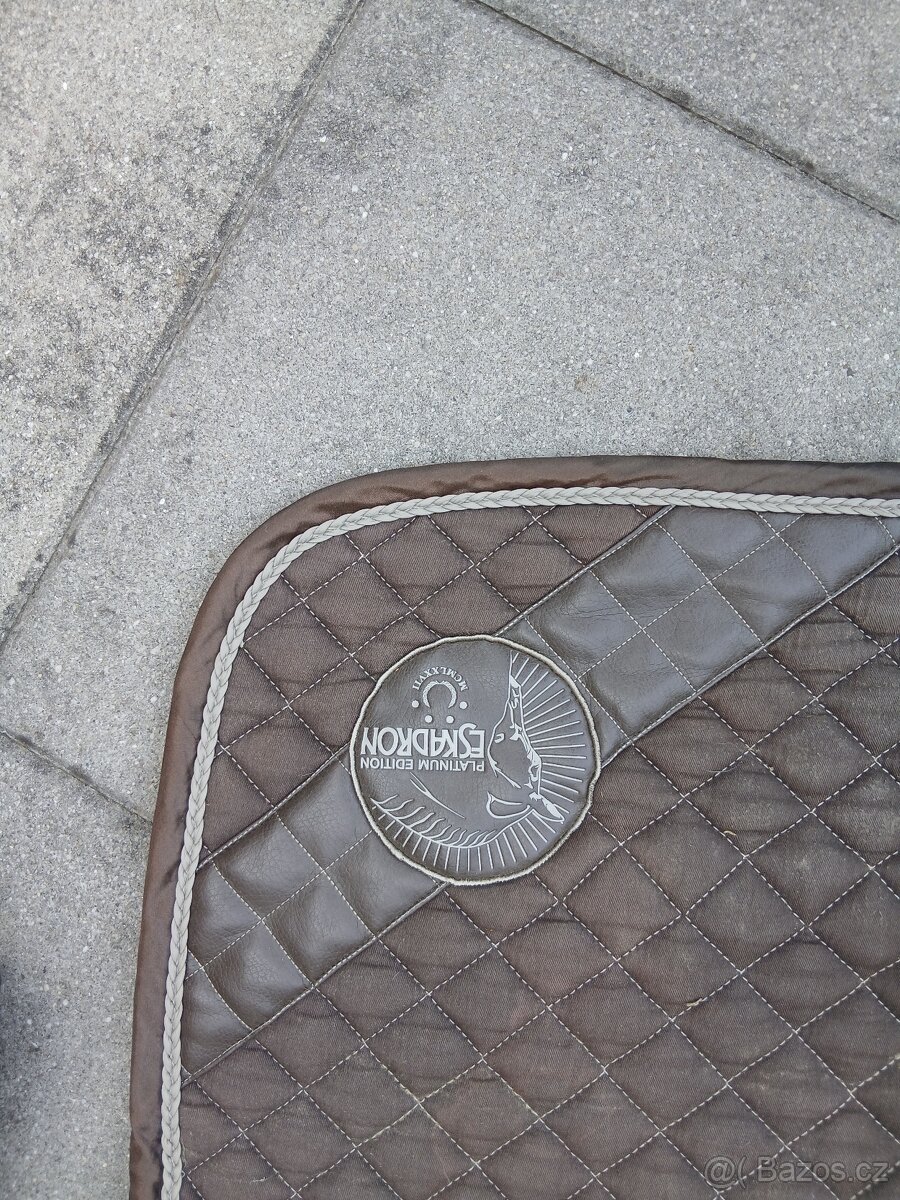 Eskadron 1ks/330,- - 3