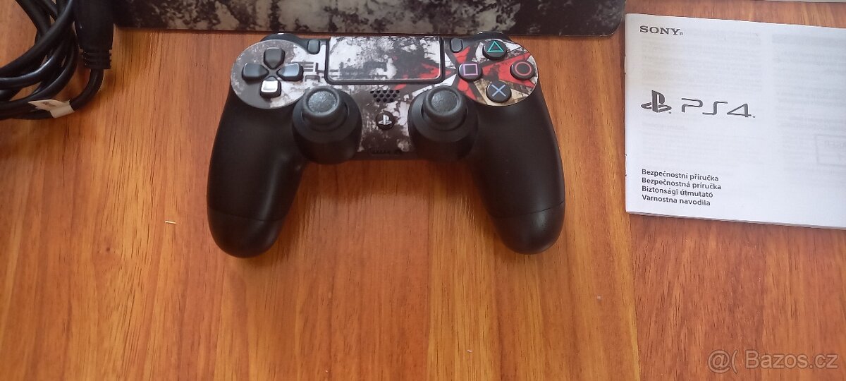 Prodám playstation 4 500GB - 3