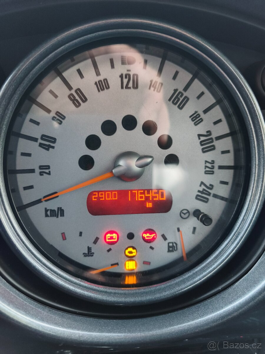 Mini Cooper One - 3