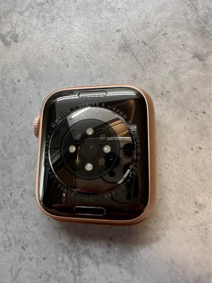 Apple Watch Series 6 GPS 40mm - 3