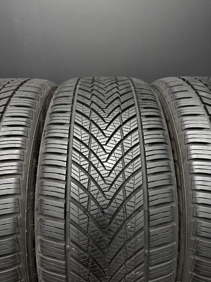 3ks pneu Tracmax 245/45/18 100Y - 3