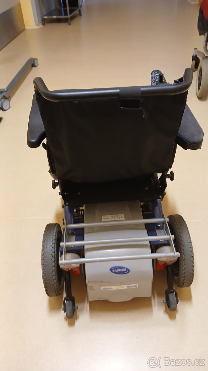 Prodám elektrický invalidní vozík - 3