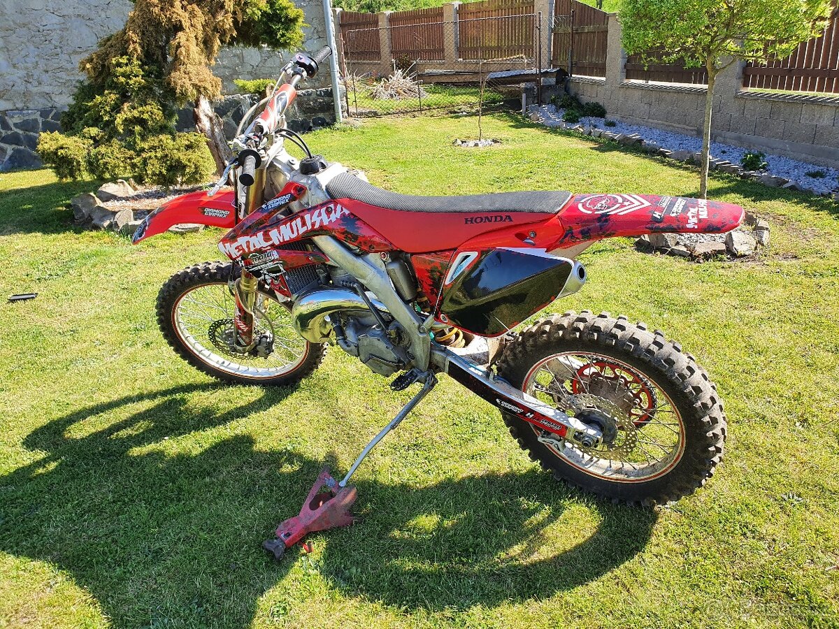 Honda CR 700 2T :-)